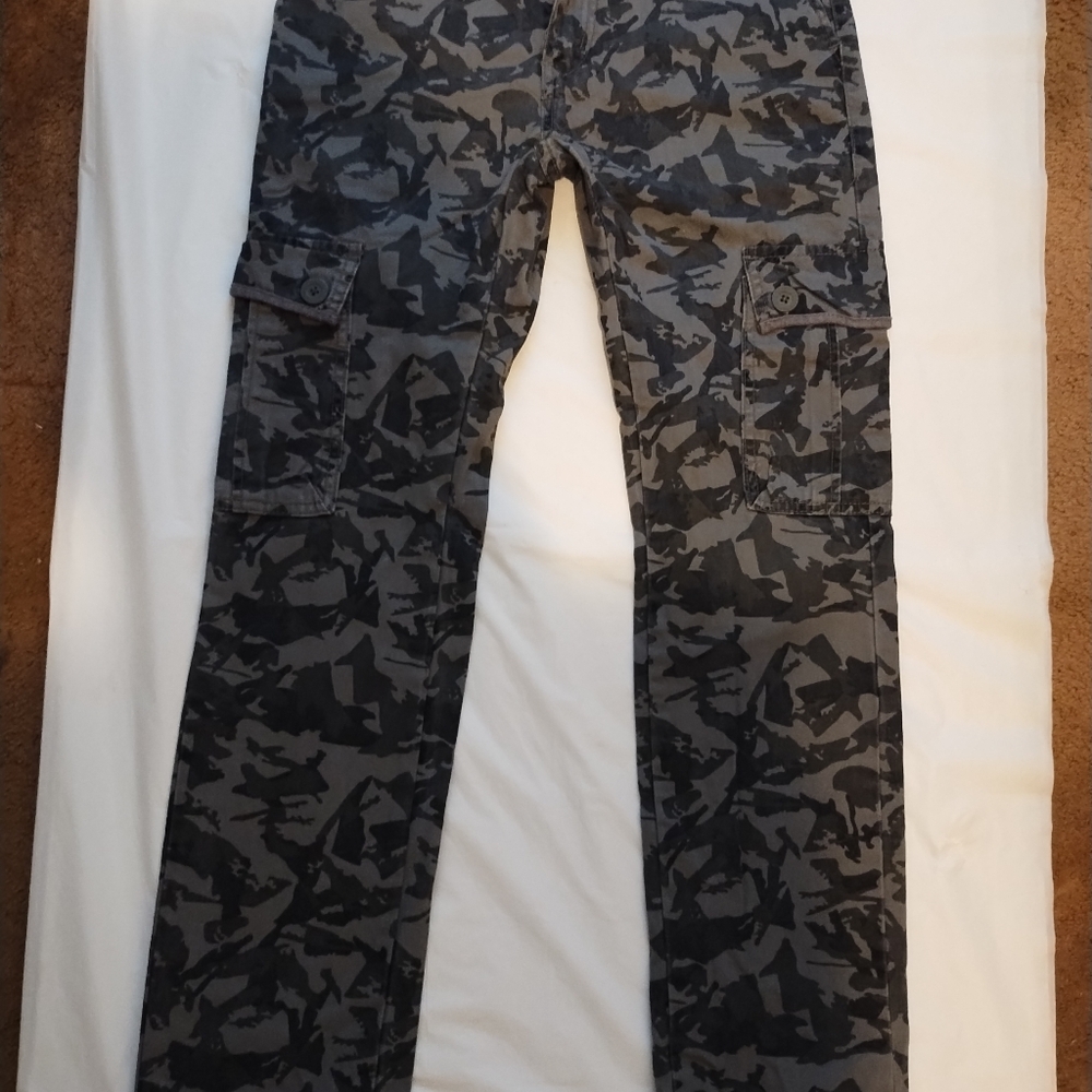 AUTHENTIC LEVI STRAUSS & CO SLIM FIT  CARGO/ARMY FATIGUE CAMO UNISEX PANT SZ 16R